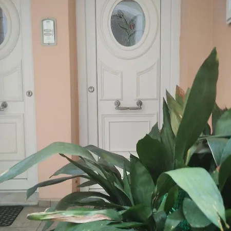 Independant Apartment *